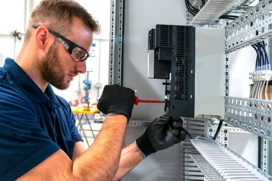 Girne Elektrik Tamircisi